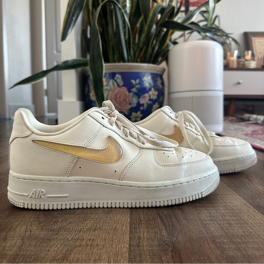 Nike Air Force 1 ’07 Essential ‘Sanddrift Gold’